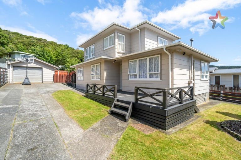 Photo of property in 20 Manurewa Grove, Wainuiomata, Lower Hutt, 5014