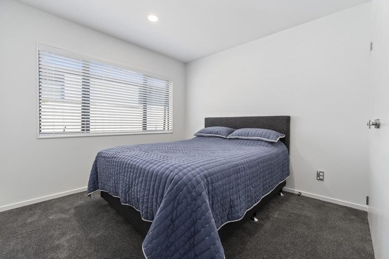 Photo of property in 6 Dida Park Drive, Kumeu, 0810