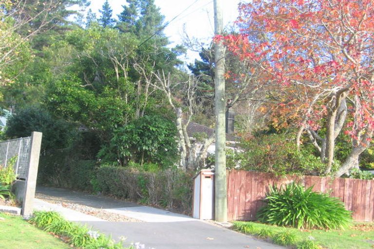 Photo of property in 28 Hine Road, Wainuiomata, Lower Hutt, 5014