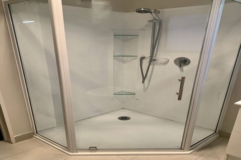 Photo of property in 11 Maude Street, Riverhead, 0820