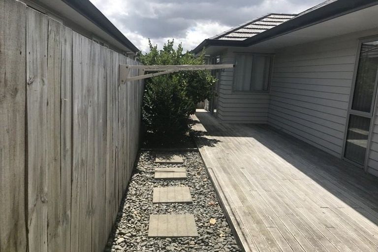 Photo of property in 10 Moho Lane, Takanini, 2112