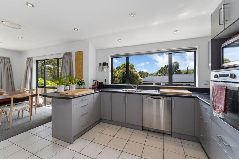 Photo of property in 7 Lambert Way, Paraparaumu, 5032