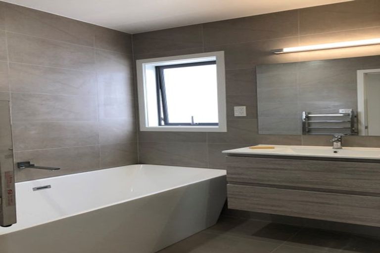 Photo of property in 49d Elliot Street, Howick, Auckland, 2014