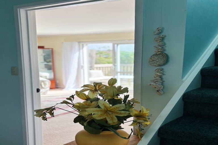 Photo of property in 2/28 Waiau Street, Torbay, Auckland, 0630