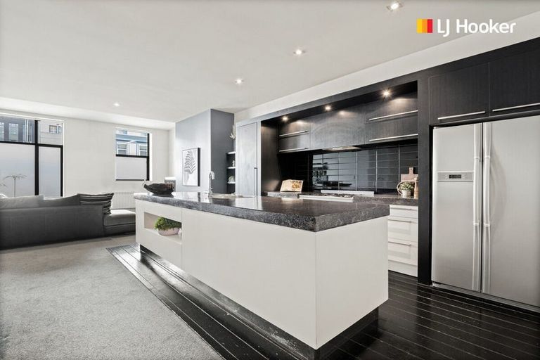 Photo of property in 2/49 Bond Street, Dunedin Central, Dunedin, 9016