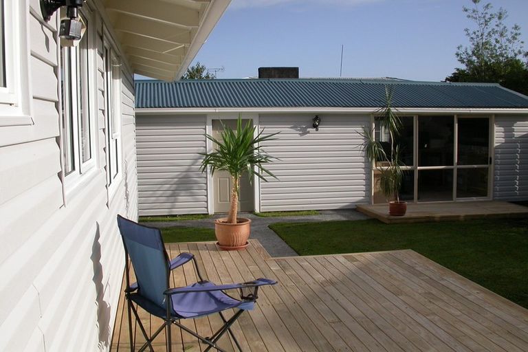 Photo of property in 2/40 Laurie Avenue, Papakura, 2110
