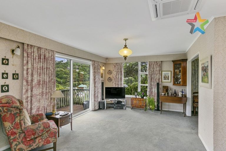 Photo of property in 22a Trelissick Crescent, Ngaio, Wellington, 6035