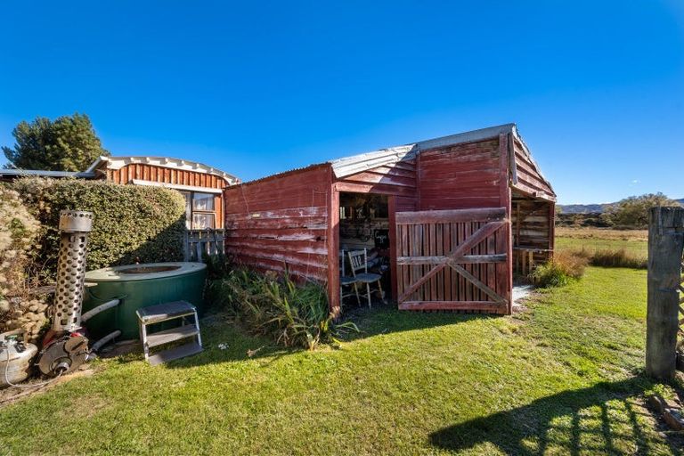 Photo of property in The Crows Nest Backpackers, 3365 Ida Valley-omakau Road, Oturehua, 9387