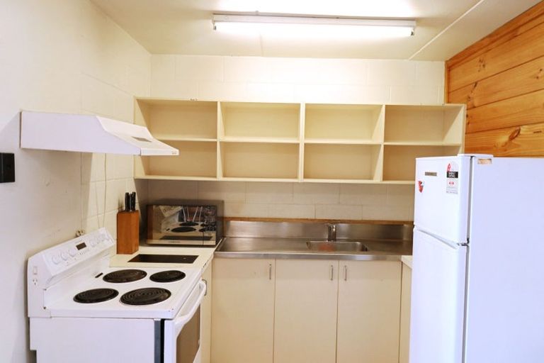 Photo of property in Te Awhina Apartments, 21/22u Sussex Street, Mount Cook, Wellington, 6021