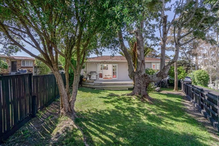 Photo of property in 18 Poto Street, Te Atatu South, Auckland, 0610
