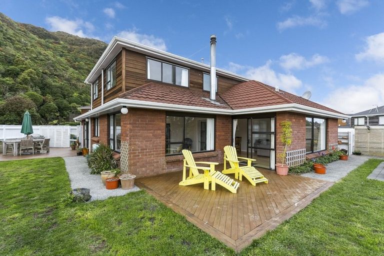 Photo of property in 61 Satara Crescent, Khandallah, Wellington, 6035