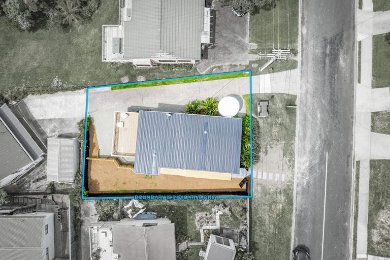 Photo of property in 23 Melandra Road, Stanmore Bay, Whangaparaoa, 0932