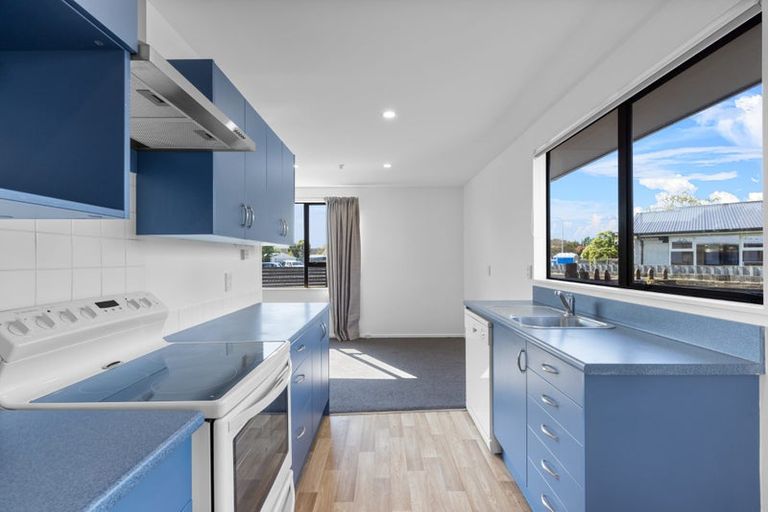 Photo of property in 34 Medina Crescent, Parklands, Christchurch, 8083