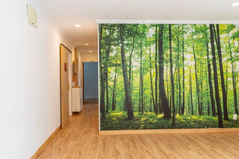 Photo of property in 21 Vogel Street, Woodville, 4920