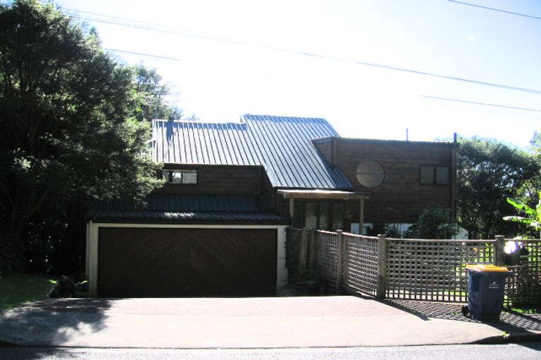 Photo of property in 145 Konini Road, Titirangi, Auckland, 0604