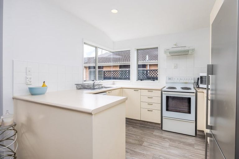 Photo of property in 59 The Grove, Red Beach, 0932