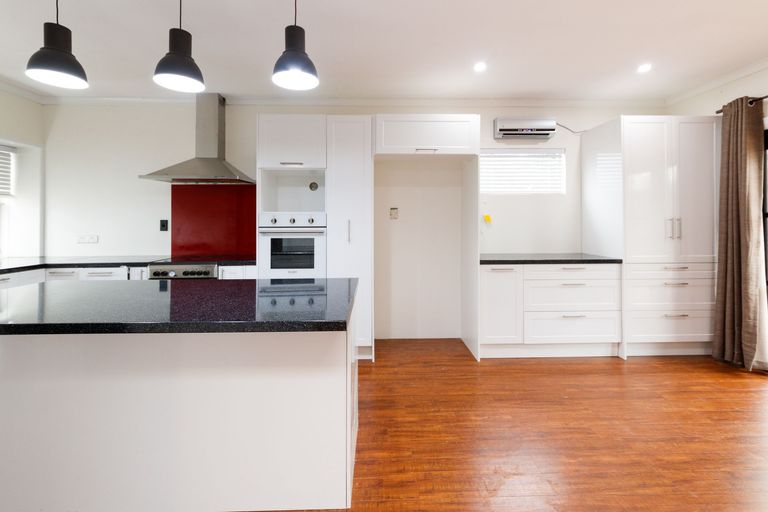 Photo of property in 79 James Line, Kelvin Grove, Palmerston North, 4414