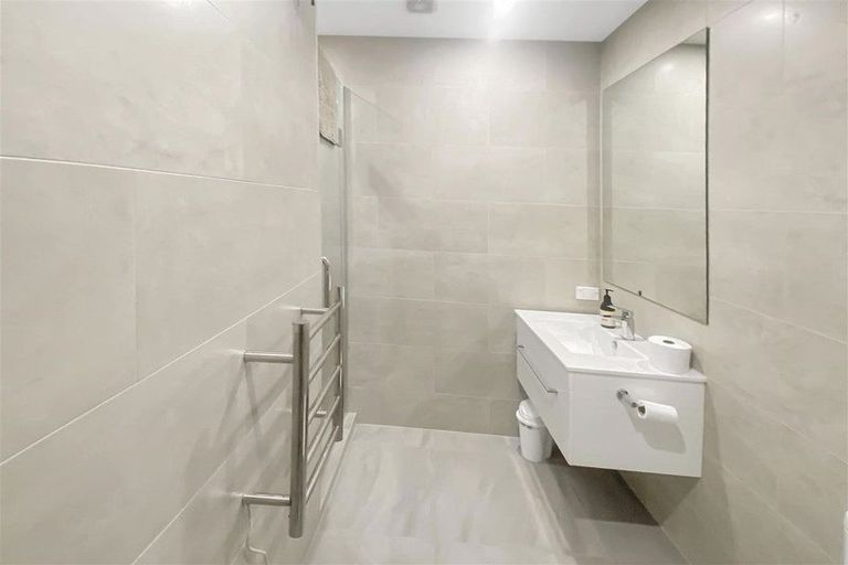 Photo of property in 2/20 Esplanade, Sumner, Christchurch, 8081