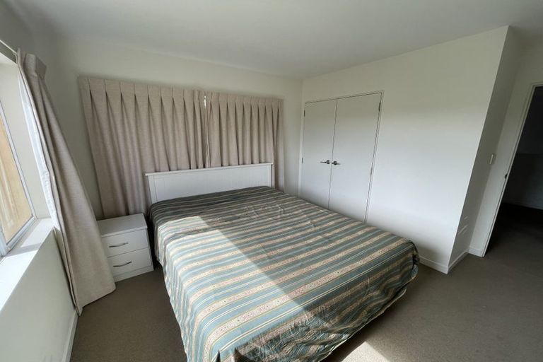Photo of property in 105a Stanley Road, Glenfield, Auckland, 0629