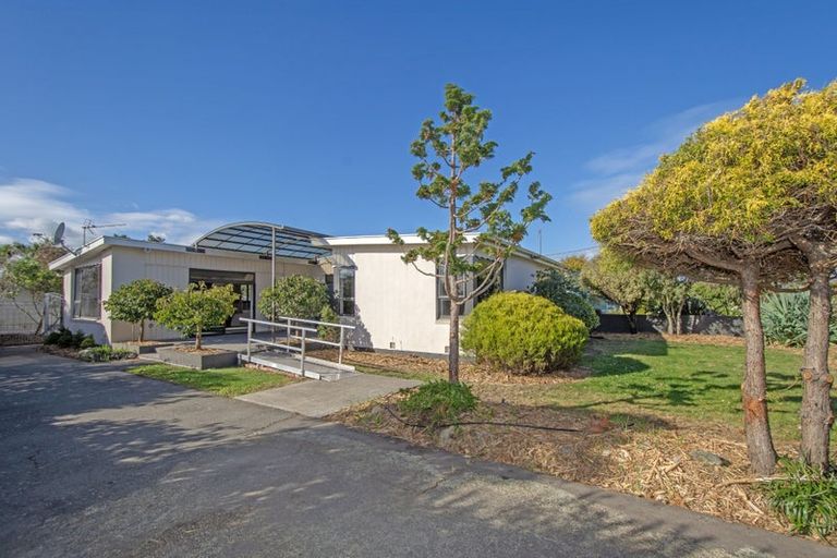 Photo of property in 11 Gilbert Street, Amberley, 7410