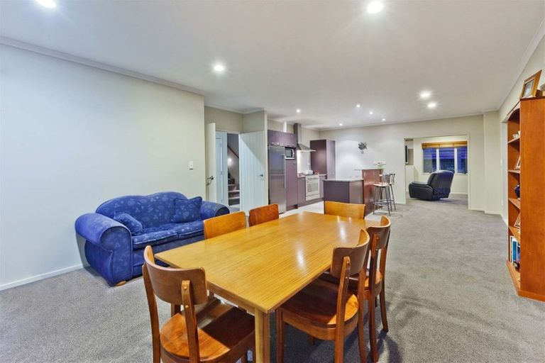 Photo of property in 162 Kittiwake Drive, Schnapper Rock, Auckland, 0632
