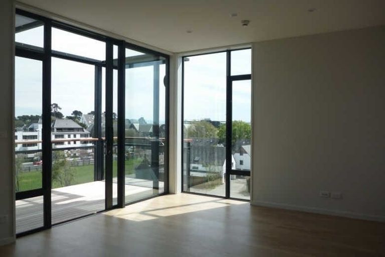 Photo of property in 50 Kilmore Street, Christchurch Central, Christchurch, 8013