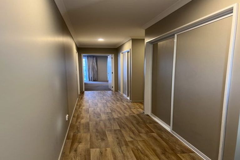 Photo of property in 27 George Square West, Wigram, Christchurch, 8025