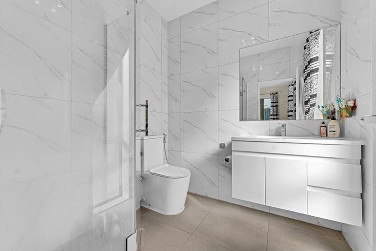 Photo of property in 18 Calder Crescent, Pokeno, 2402