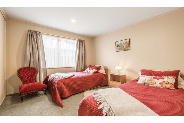 Photo of property in 7b Matson Close, Rangiora, 7400