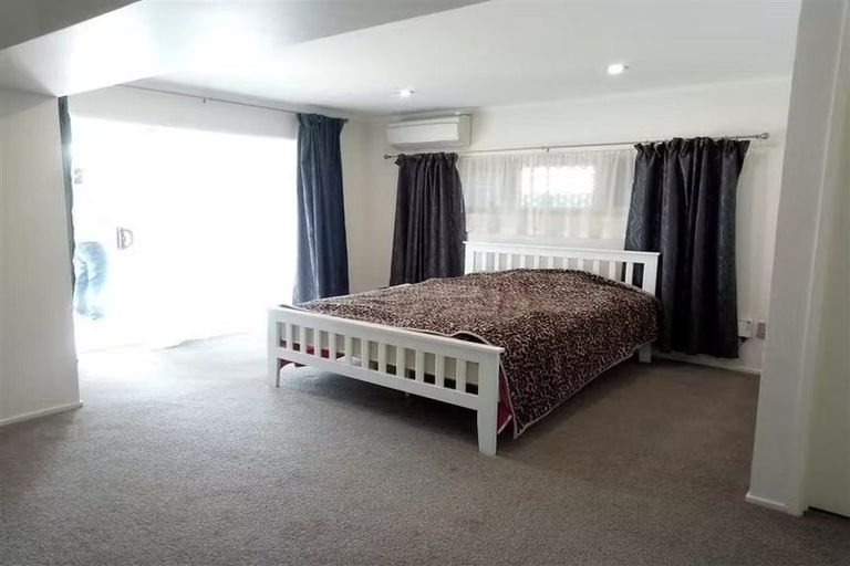 Photo of property in 26 Wycherley Drive, Bucklands Beach, Auckland, 2014