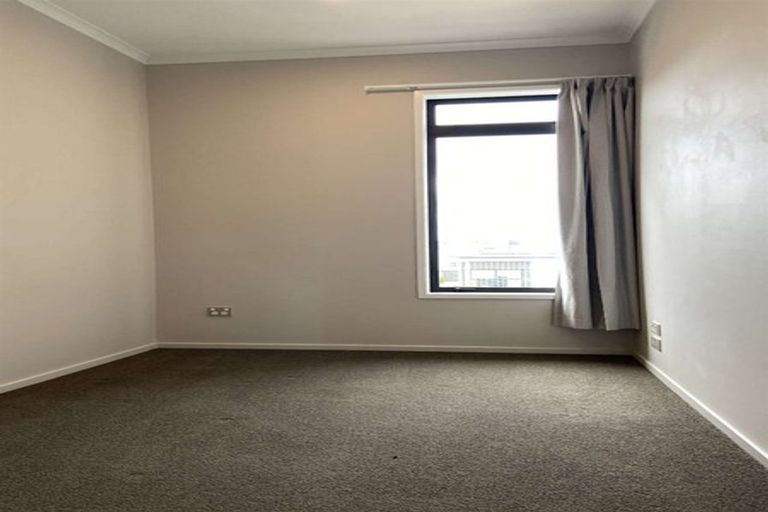 Photo of property in 83a Hobsonville Point Road, Hobsonville, Auckland, 0616