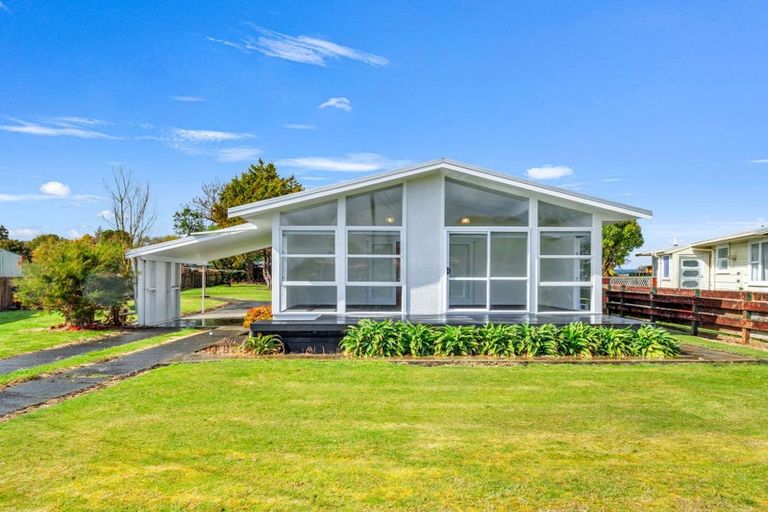 Photo of property in 5 Oturi Road, Waverley, 4510