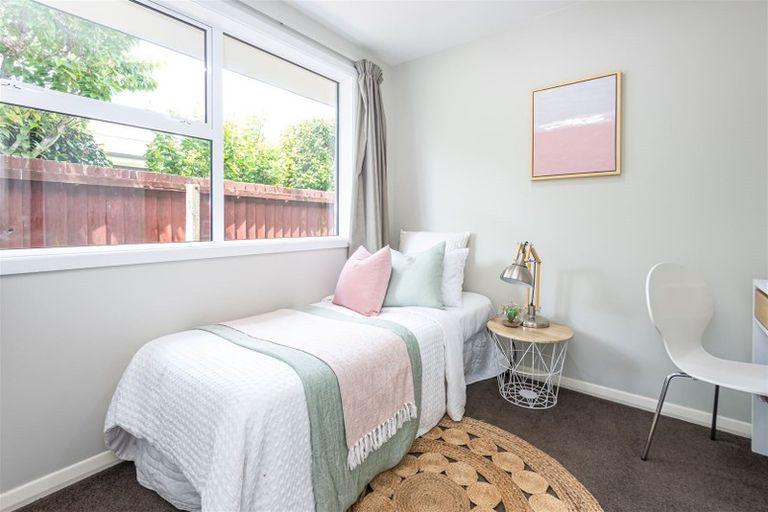 Photo of property in 28 Harrowdale Drive, Avonhead, Christchurch, 8042