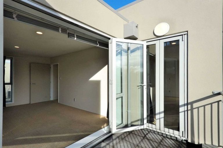 Photo of property in 19 Whiteleigh Avenue, Addington, Christchurch, 8024