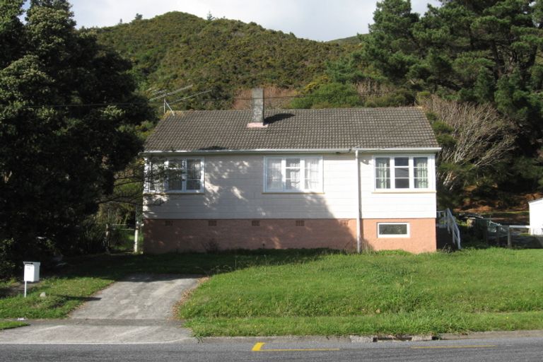 Photo of property in 35 Judd Crescent, Naenae, Lower Hutt, 5011