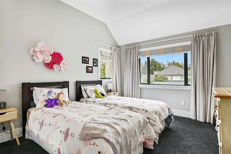 Photo of property in 127 Regent's Park Drive, Casebrook, Christchurch, 8051