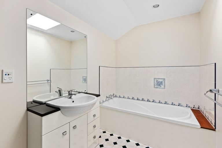 Photo of property in 46 Jaunpur Crescent, Broadmeadows, Wellington, 6035