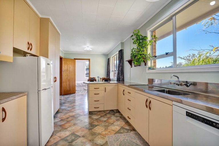 Photo of property in 2 Thames Street, Welbourn, New Plymouth, 4310