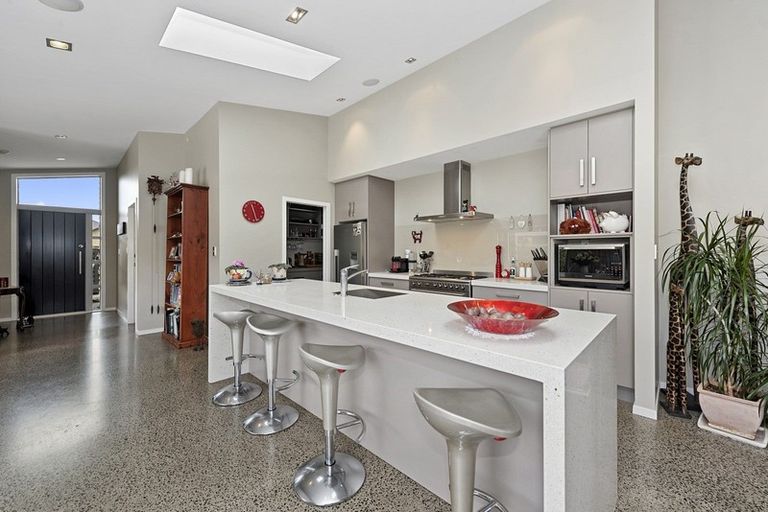 Photo of property in 56 Palliser Drive, Huntington, Hamilton, 3210