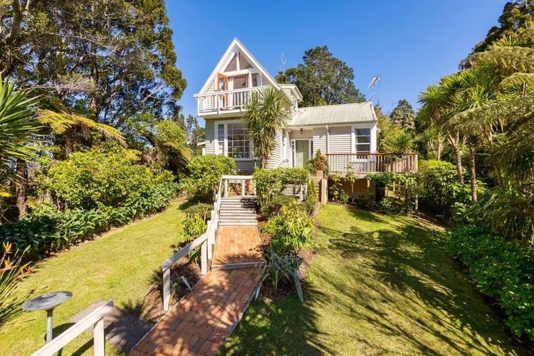 Photo of property in 47 Park Road, Titirangi, Auckland, 0604