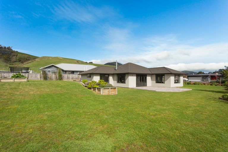 Photo of property in 39 Irwin Logan Drive, Mosgiel, 9024
