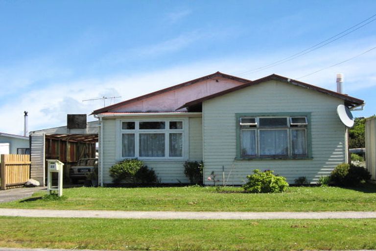 Photo of property in 22 Coates Street, Westport, 7825