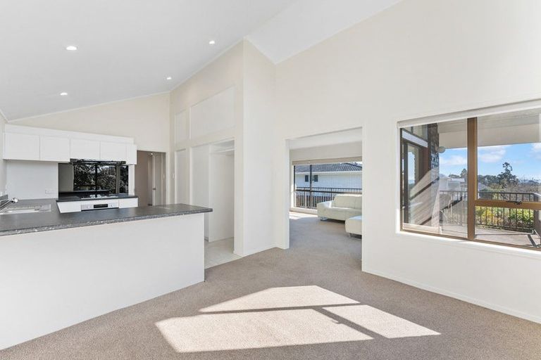 Photo of property in 21 Nevada Drive, Merrilands, New Plymouth, 4312