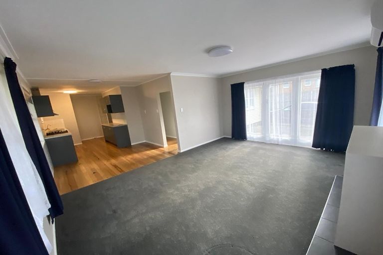 Photo of property in 19 Kayes Road, Pukekohe, 2120