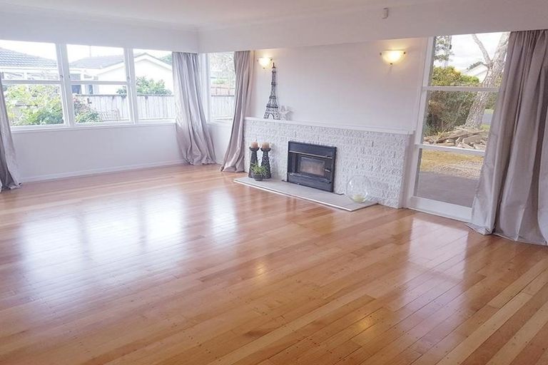 Photo of property in 24a Grove Road, Papakura, 2110