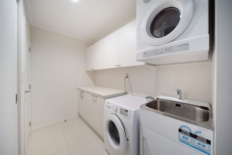 Photo of property in 69 Capriana Drive, Karaka, Papakura, 2113