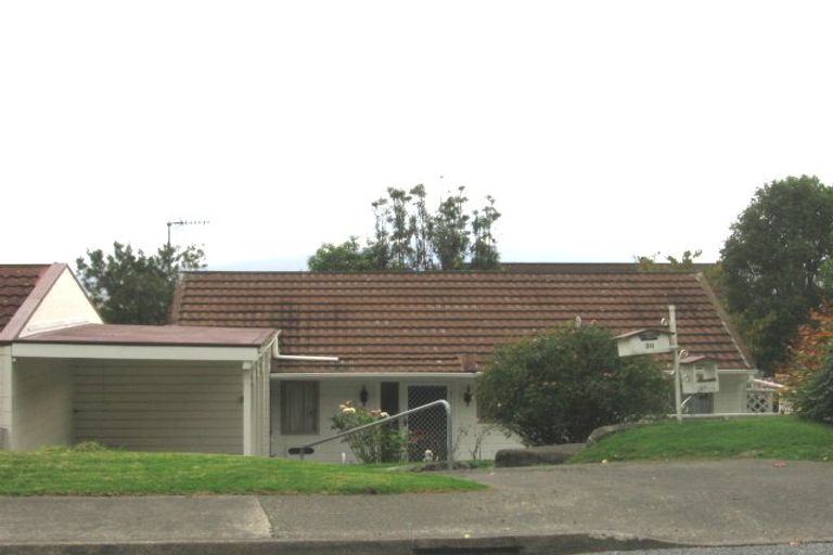 Photo of property in 30a Kakariki Grove, Waikanae, 5036