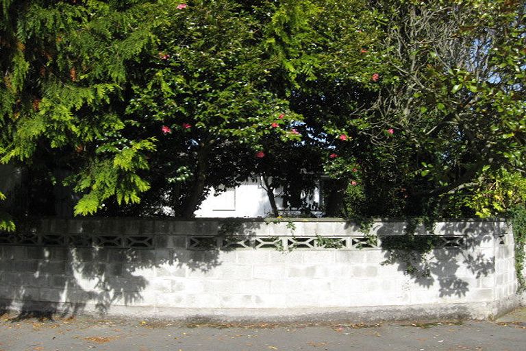 Photo of property in 11 Mclellan Place, Ilam, Christchurch, 8041