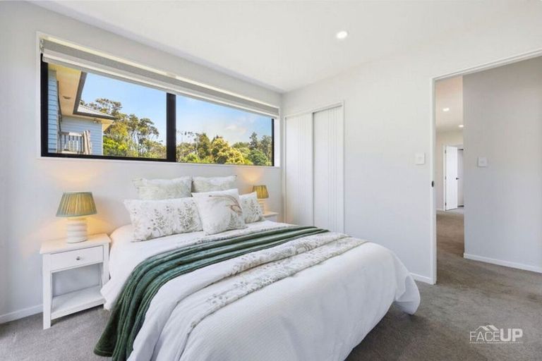 Photo of property in 111d Woodglen Road, Glen Eden, Auckland, 0602