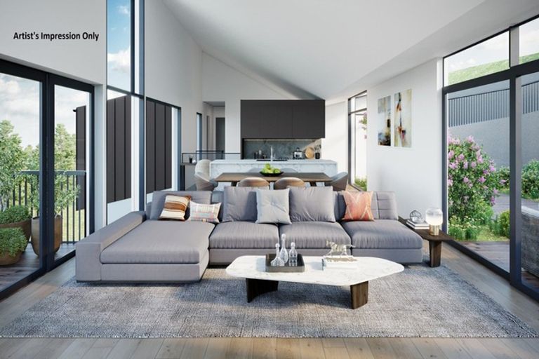 Photo of property in 15 Law Lane, Mount Pleasant, Christchurch, 8081
